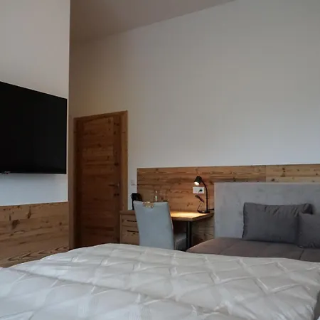 Gut Mitterlehen * Elsbethen